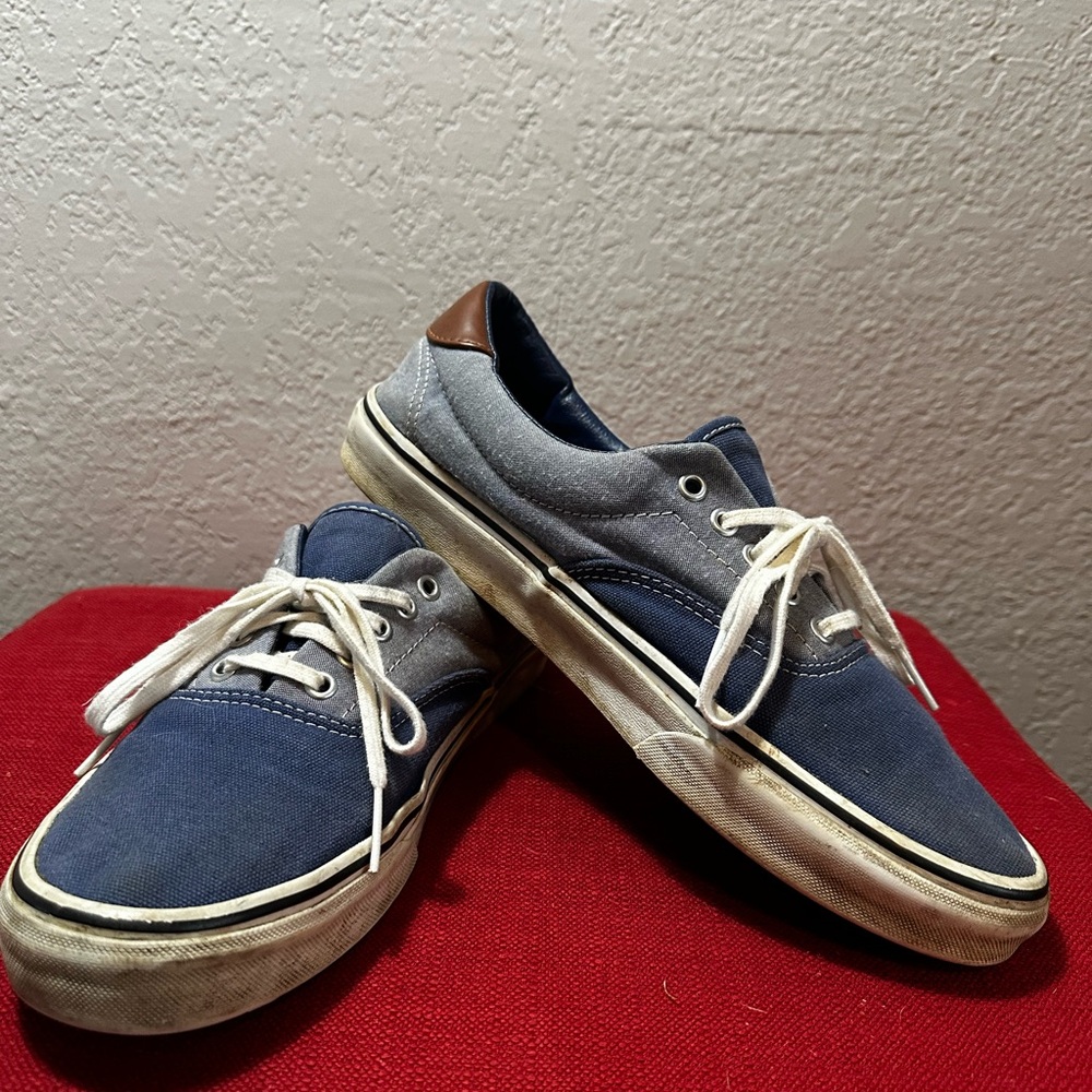 Vans Era